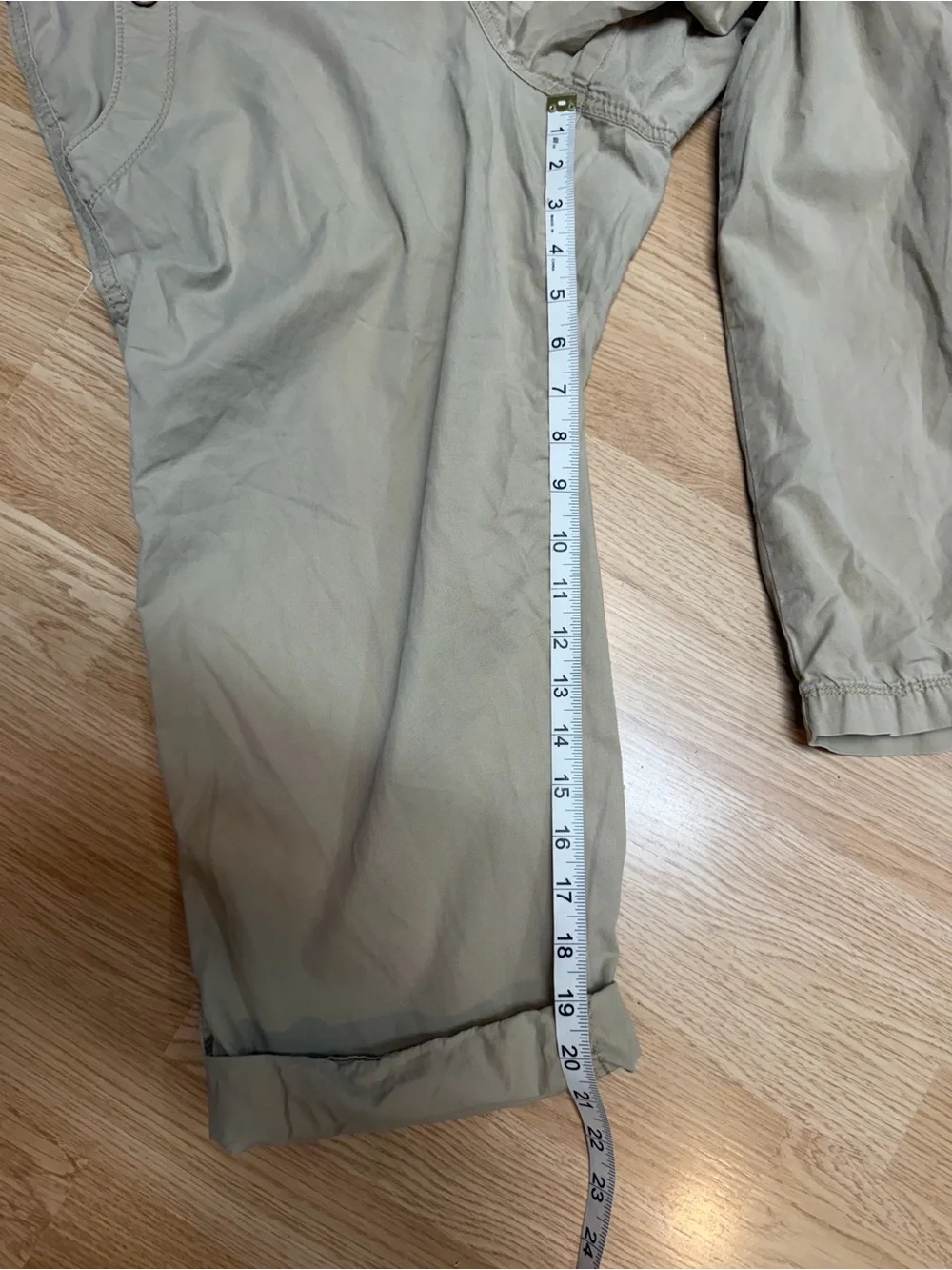 Calvin Klein Jeans Size 14 Khaki Cotton Cargo Capri Pants Roll Tab Casual